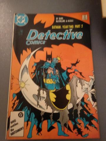 A DETECTIVE COMICS, 576