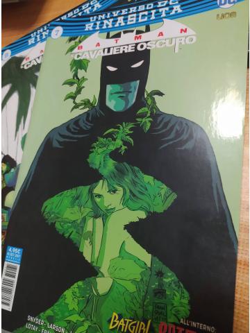 BATMAN CAVALIERE OSCURO UNIVERSO DC RINASCITA 8
