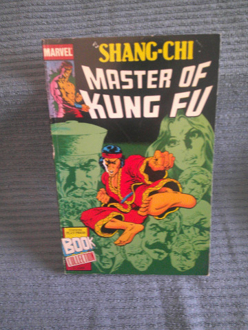 book collection-shang-chi,master of kung-fu(play press,1990)